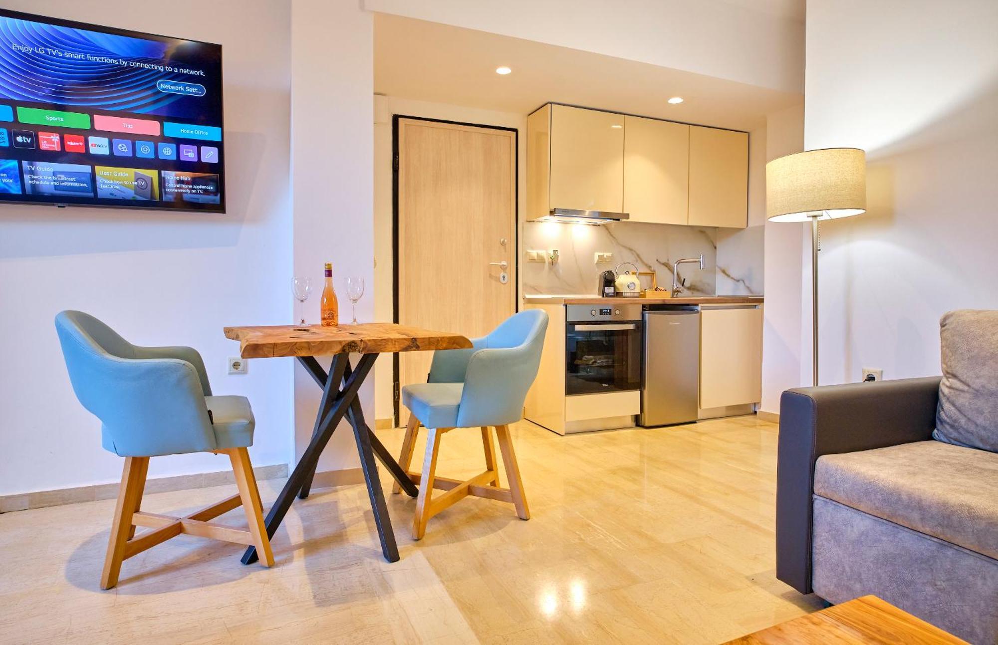 Sunflower Suites Gouvia Corfu Exterior photo
